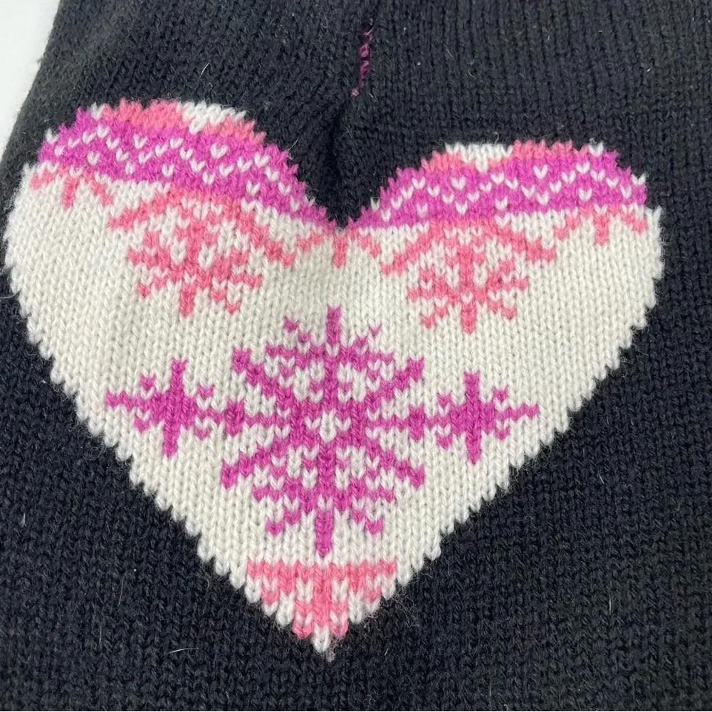 6.5x11” Snowflake Heart Small Dog Sweater